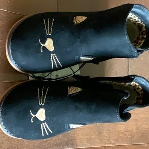 NWT Girls kitty booties